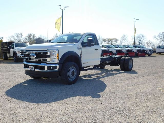 2024 Ford F-600 XLT