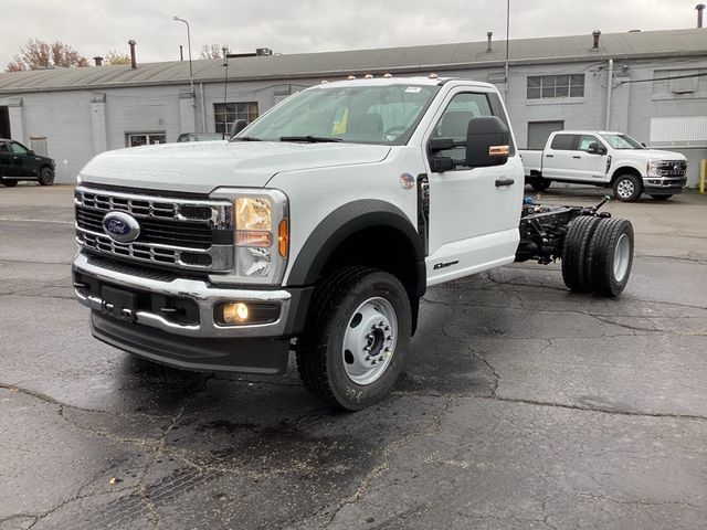 2024 Ford F-600 