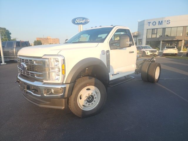 2024 Ford F-600 