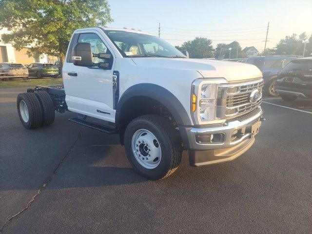 2024 Ford F-600 