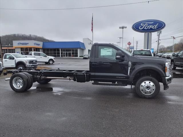 2024 Ford F-600 