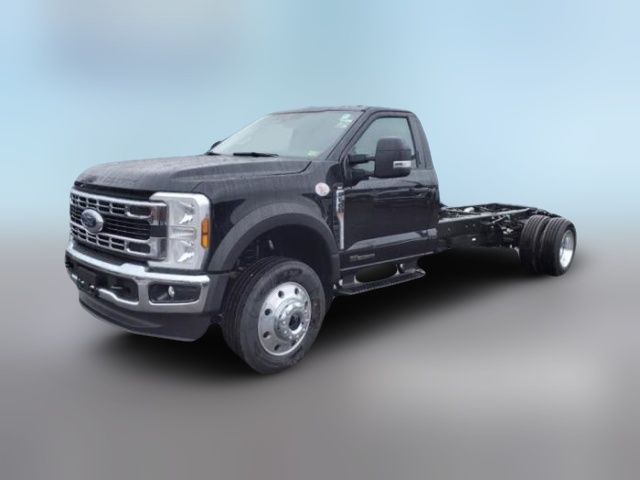 2024 Ford F-600 