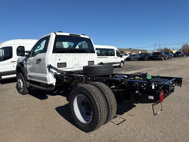 2024 Ford F-600 