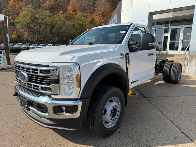 2024 Ford F-600 