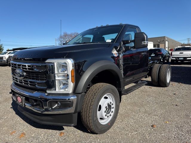 2024 Ford F-600 