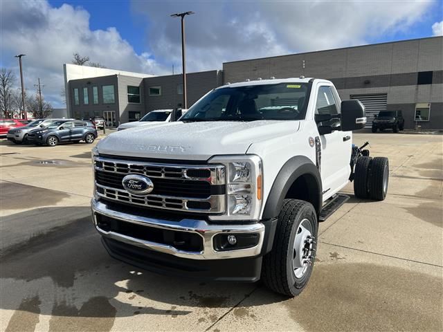 2024 Ford F-600 