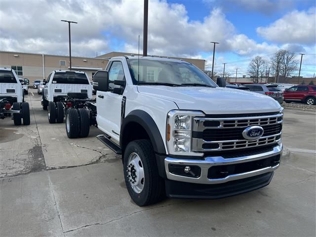 2024 Ford F-600 