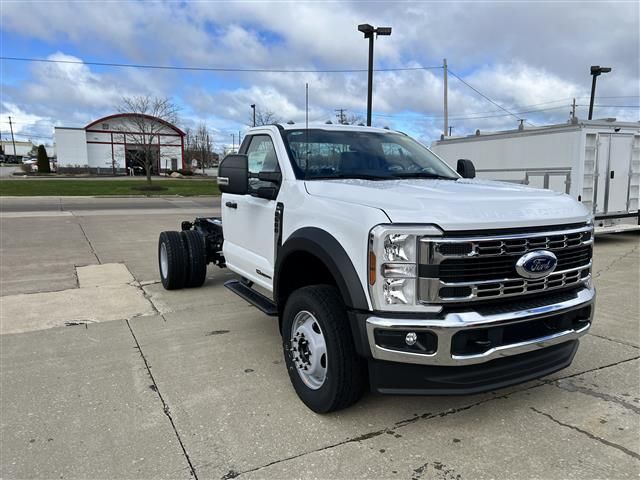 2024 Ford F-600 