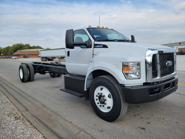 2024 Ford F-650 Base