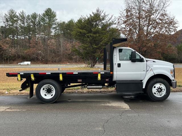 2024 Ford F-650 Base