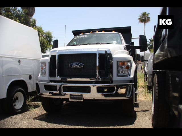 2024 Ford F-650 Base