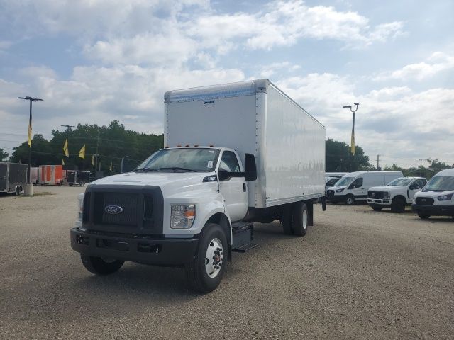 2024 Ford F-650 Base