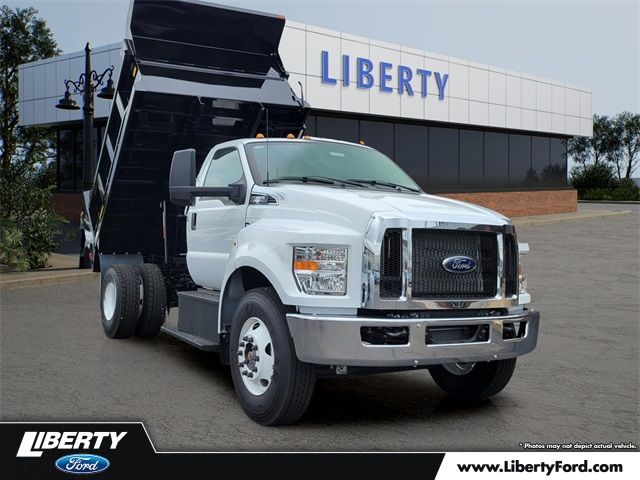 2024 Ford F-650 Base