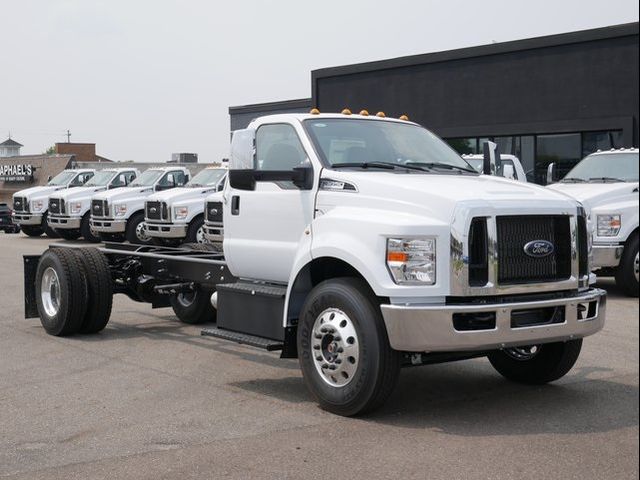 2024 Ford F-650 Base