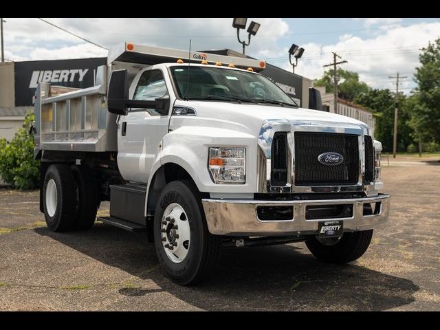 2024 Ford F-650 Base