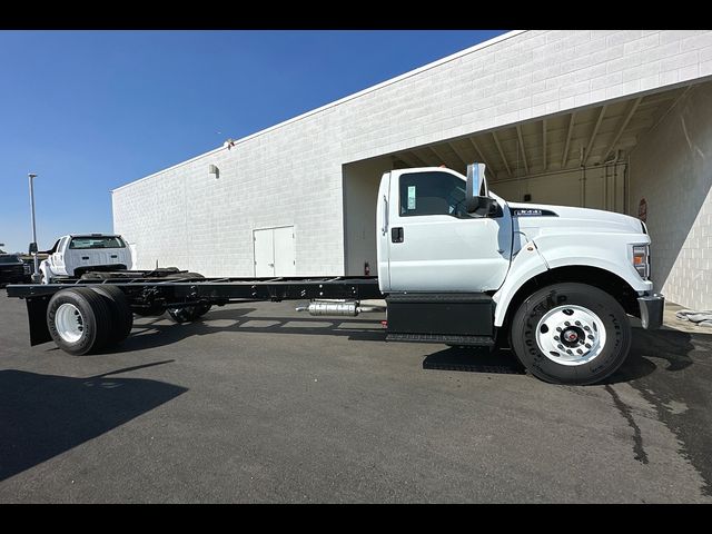 2024 Ford F-650 Base