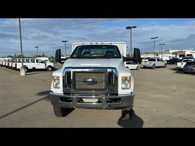 2024 Ford F-650 Base