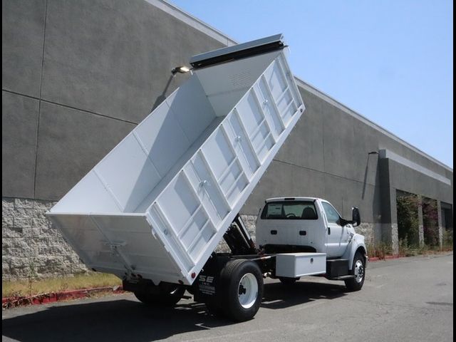 2024 Ford F-650 Base