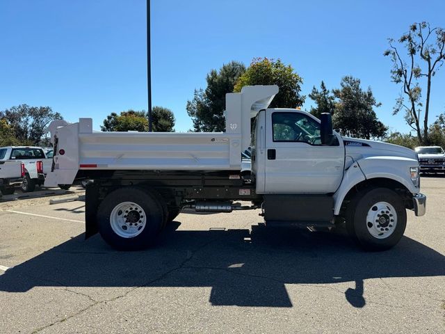 2024 Ford F-650 Base