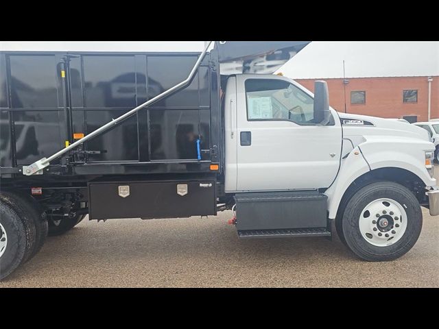 2024 Ford F-650 Base