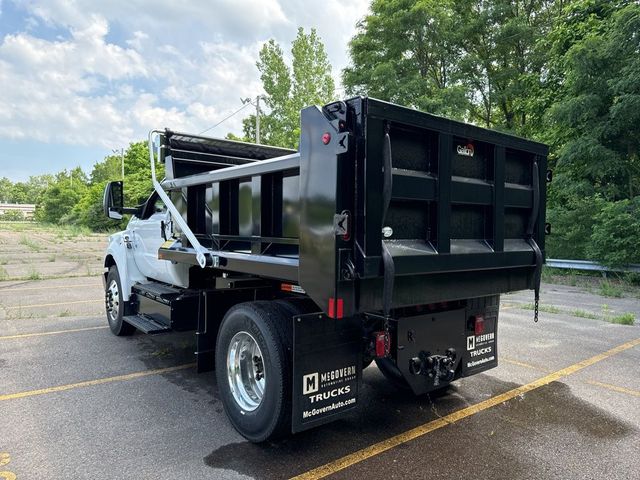 2024 Ford F-650 Base