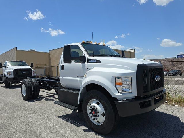 2024 Ford F-650 Base