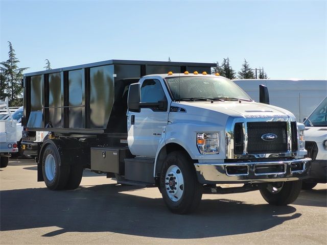 2024 Ford F-650 Base