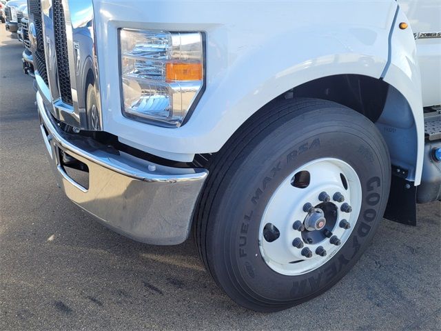 2024 Ford F-650 Base