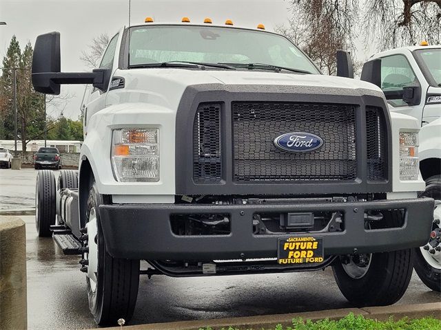 2024 Ford F-650 Base