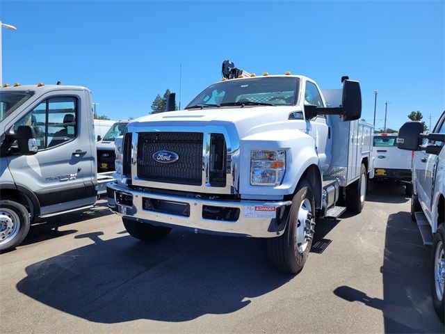 2024 Ford F-650 Base