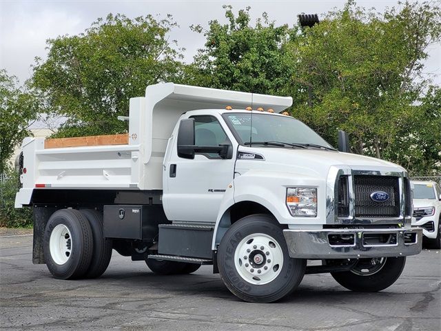 2024 Ford F-650 Base