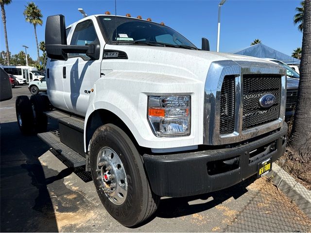 2024 Ford F-650 Base