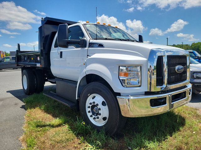 2024 Ford F-650 Base