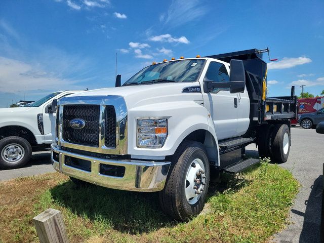 2024 Ford F-650 Base