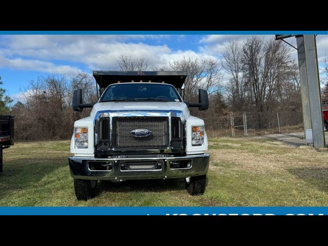 2024 Ford F-650 Base