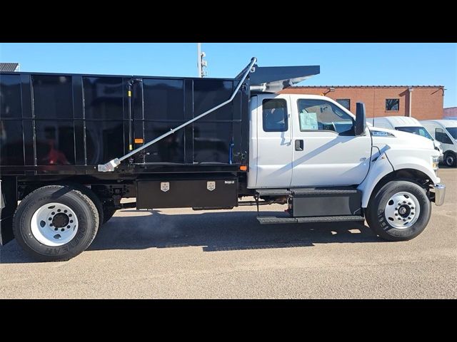 2024 Ford F-650 Base