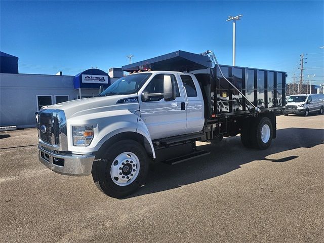 2024 Ford F-650 Base