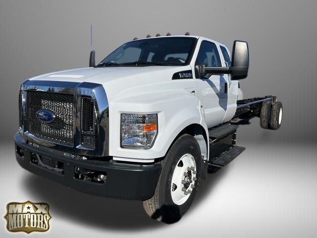 2024 Ford F-650 Base