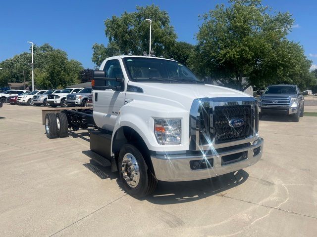 2024 Ford F-650 Base