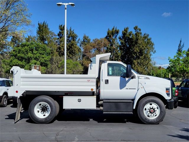 2024 Ford F-650 Base