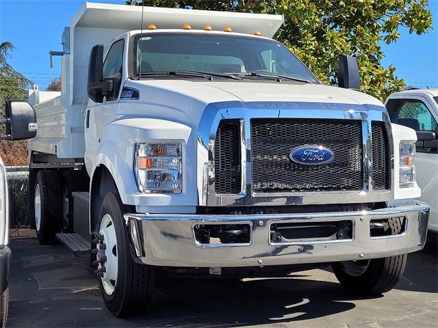 2024 Ford F-650 Base