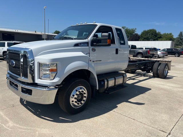 2024 Ford F-650 Base