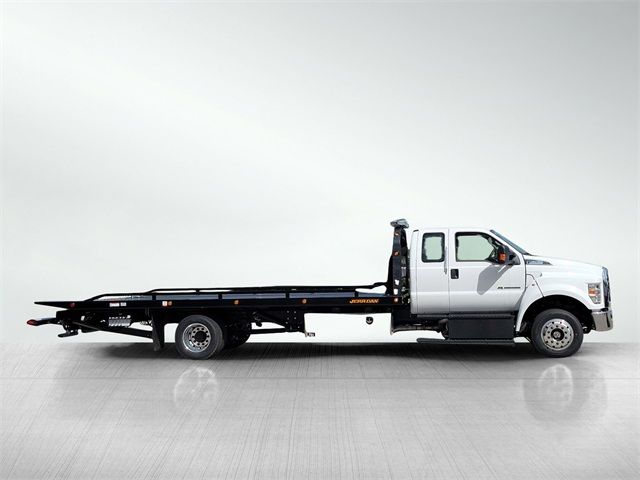 2024 Ford F-650 Base