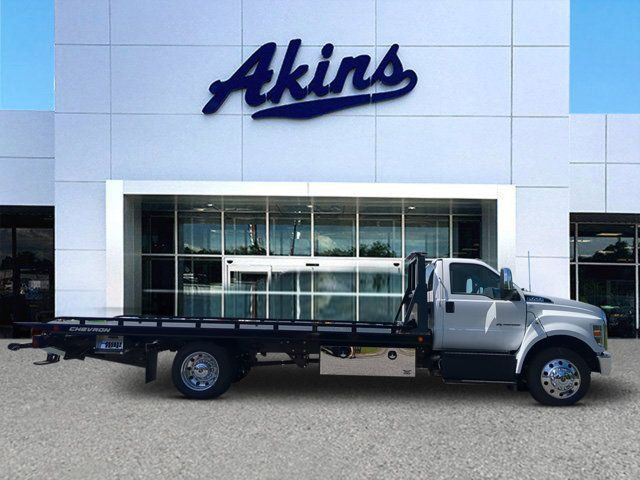 2024 Ford F-750 Base