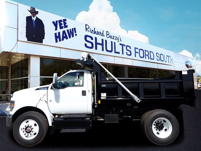 2024 Ford F-750 Straight Frame Gas