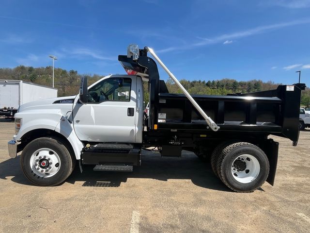 2024 Ford F-750 Straight Frame Gas