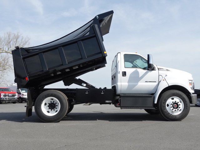 2024 Ford F-750 Base