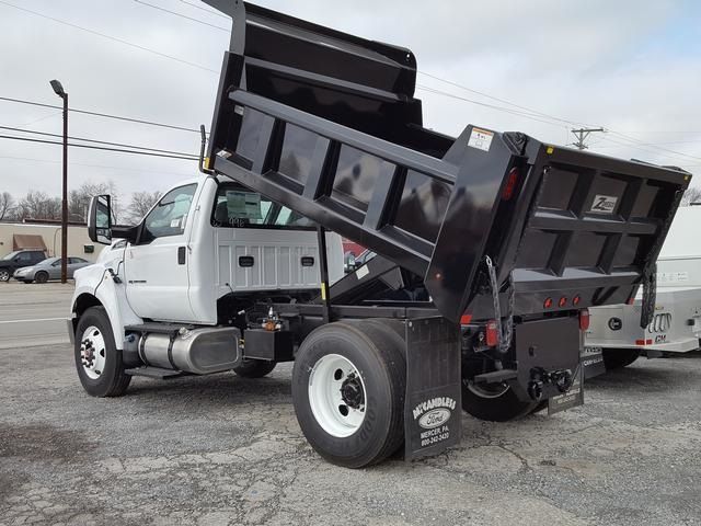 2024 Ford F-750 Base