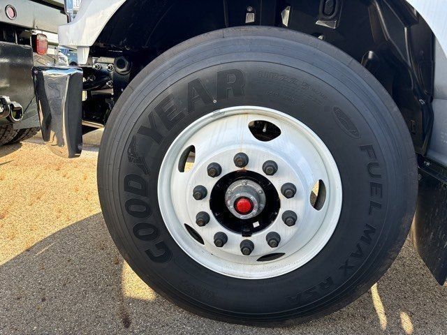 2024 Ford F-750 Straight Frame Gas