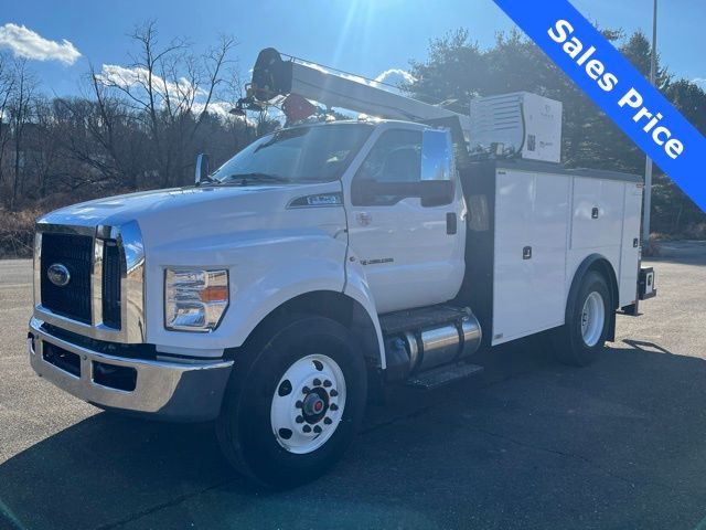 2024 Ford F-750 Base